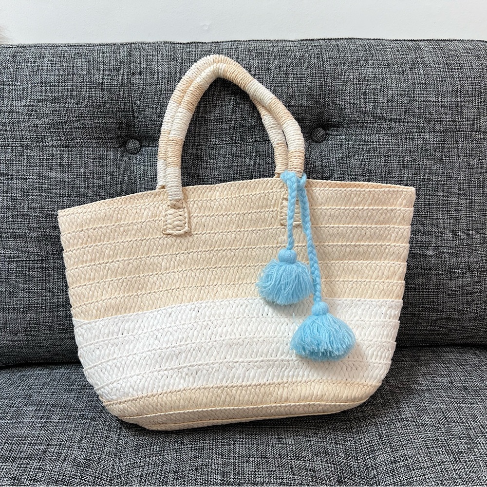 Alltrue Straw Tote medium NWOT